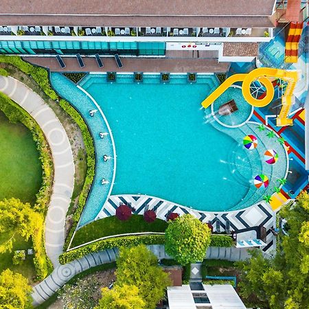 Bangsaen Heritage Hotel - SHA Plus Certified Eksteriør billede