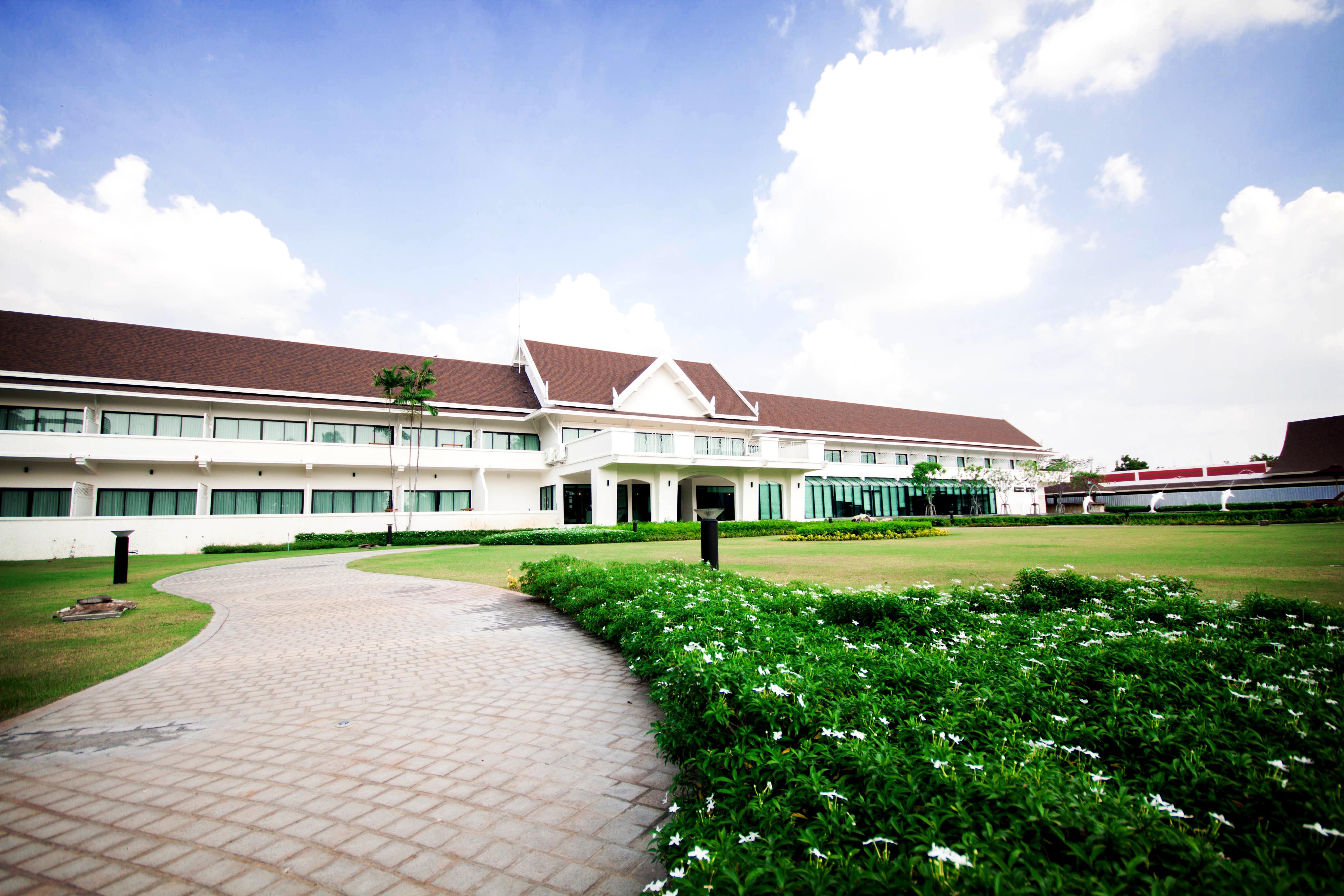 Bangsaen Heritage Hotel - SHA Plus Certified Eksteriør billede