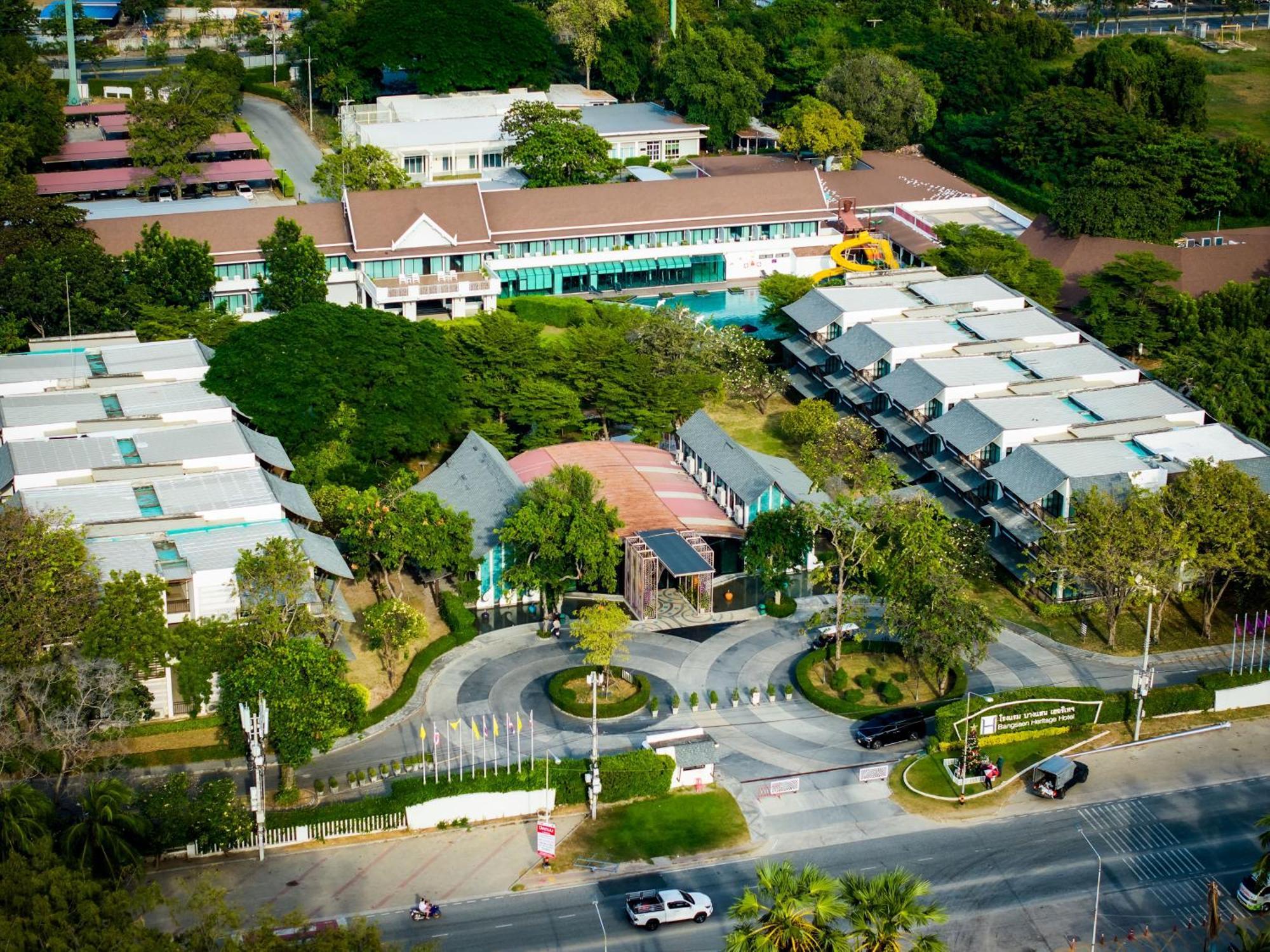 Bangsaen Heritage Hotel - SHA Plus Certified Eksteriør billede