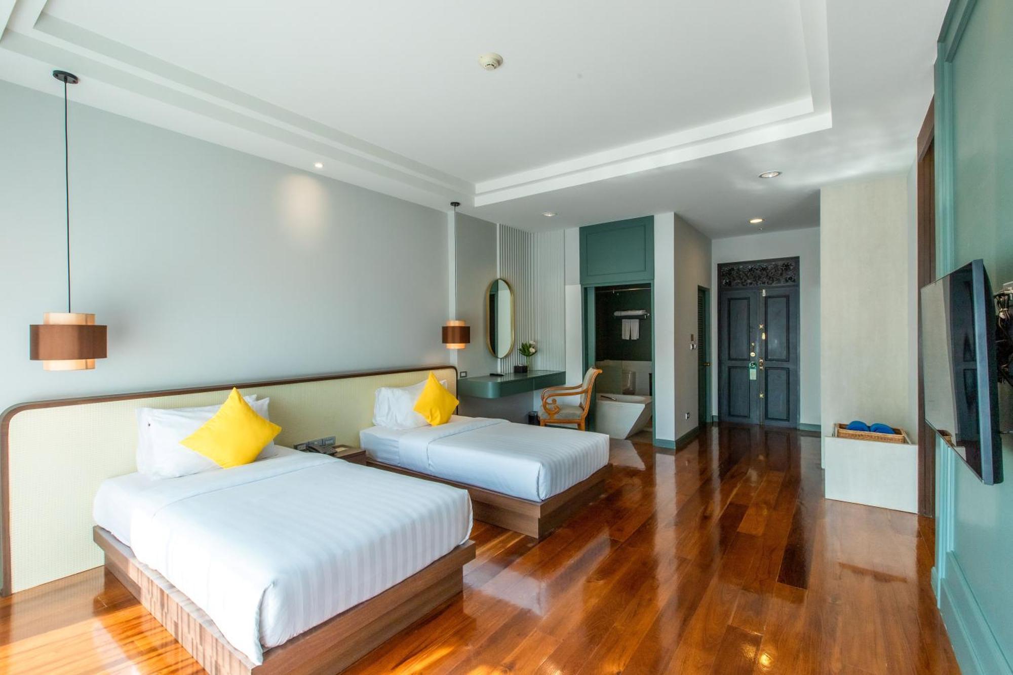Bangsaen Heritage Hotel - SHA Plus Certified Værelse billede