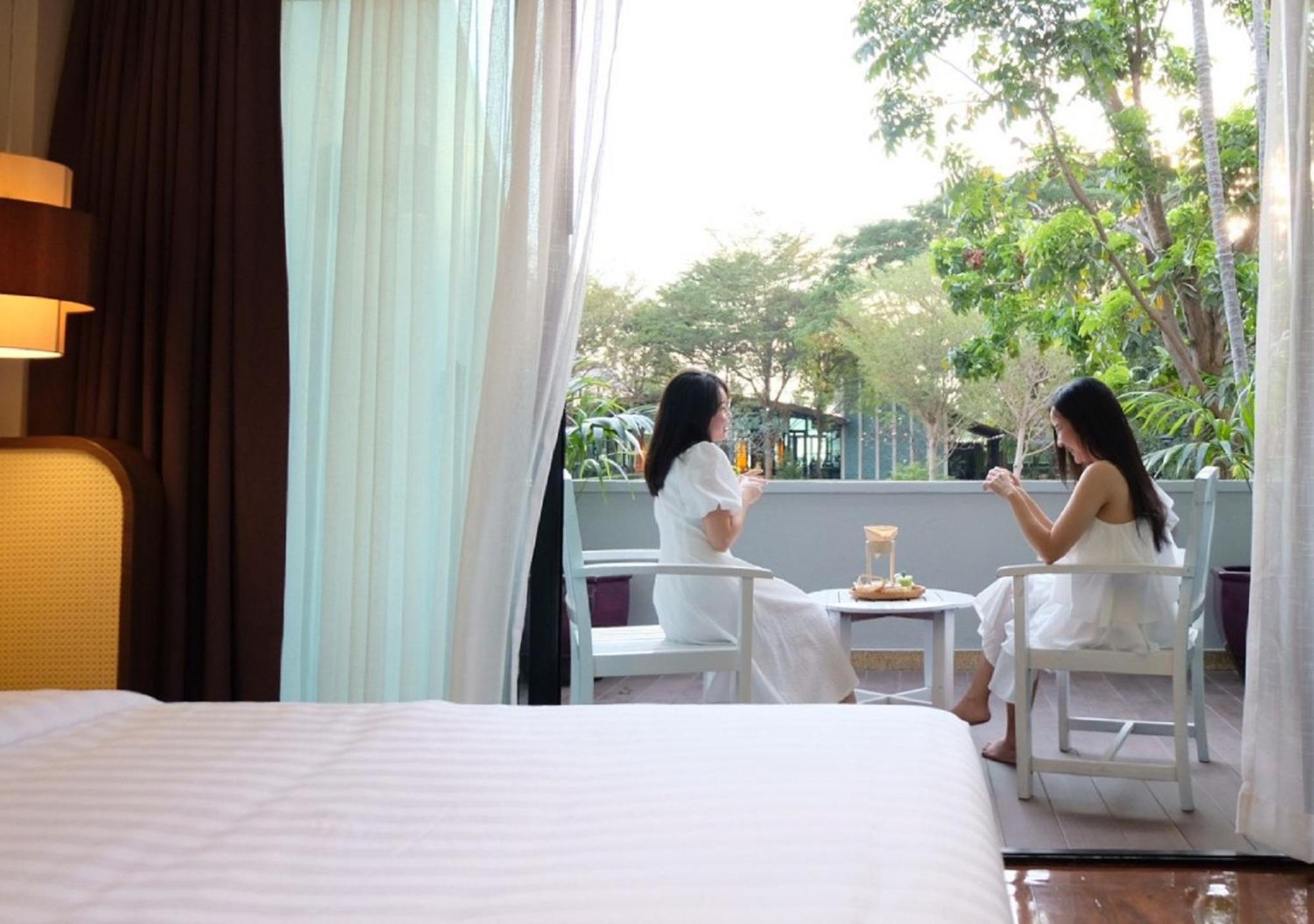 Bangsaen Heritage Hotel - SHA Plus Certified Værelse billede